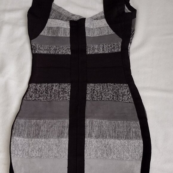 Rachael G Stretch Strappy Dress in gray and black. Size S. - Picture 7 of 13